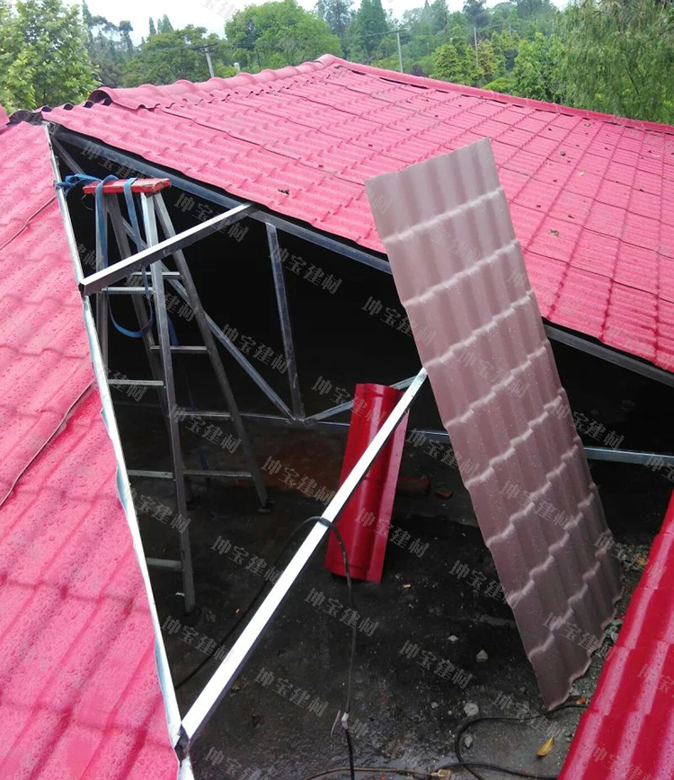 民居亮化裝飾蓋上環(huán)保合成樹(shù)脂瓦