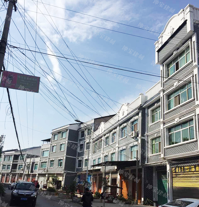 舊城換新顏，遵義白泥鎮(zhèn)樹(shù)脂瓦風(fēng)貌改造提升城鎮(zhèn)品位